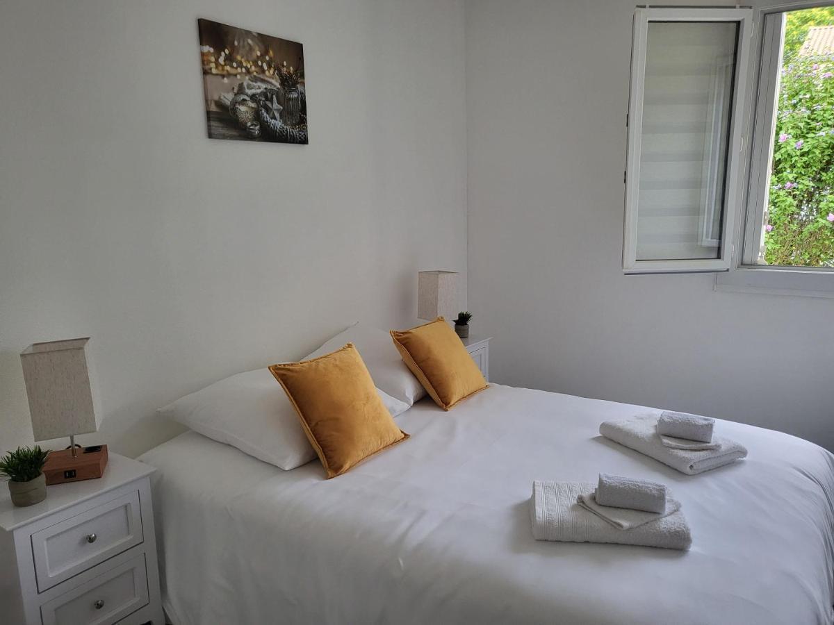 Maison De Vacances En Perigord Noir 勒比松德卡多恩 外观 照片
